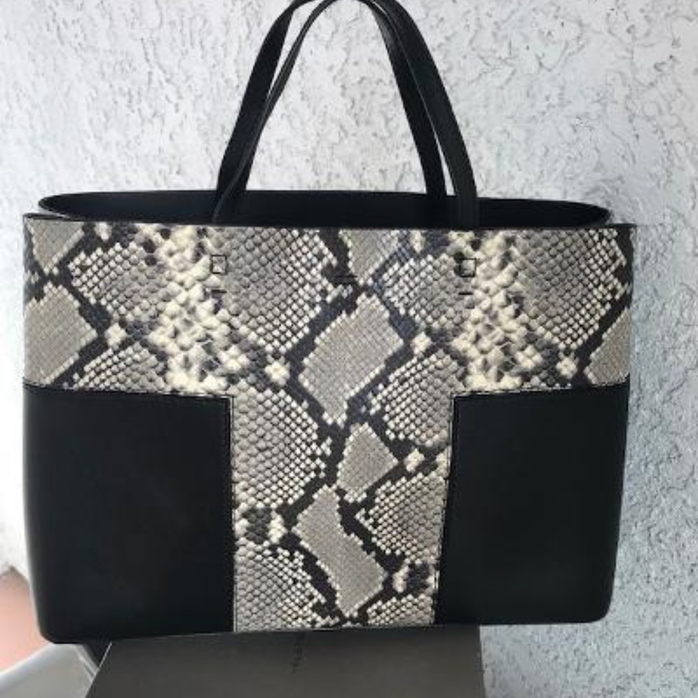 TORY BURCH HANDBAG